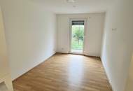 AB 2026! 2 Zimmer- Gartenwohnung neben De la Salle Schule! Schwimmbad und Weinkeller im Haus!