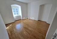 Gemütliche 2-Zimmer Wohnung mit kleiner Terrasse am Stadtplatz 16,