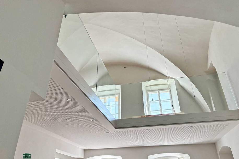 Exklusives Büro mit Galerie und Ausblick in zentraler Stadtlage, Gewerbeobjekt-miete, 2.470,00,€, 5020 Salzburg(Stadt)