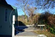 Schöner Baugrund in zentraler Lage mit Altbestandsobjekt!