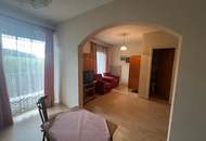 Ehemalige Pension mit viel Platz für mehrere Wohneinheiten in Greinbach-Penzendorf