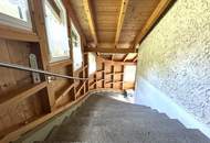 ***Idyllisches Ein- bis Zweifamilienhaus – Natur pur und sofort beziehbar !***