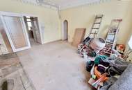 Wer nicht auf schlüsselfertig steht, ist hier richtig! 4-Zimmer Wohnung - Selbst Gestalten! Sanierungsbedürftige Altbauwohnung! U-Bahn ums Eck + Traumhaft renoviertes Altbauhaus + Optimalste Infrastruktur und Anbindung!