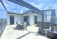 Luxus Penthouse mit Outdoor-Jacuzzi wird komplett möbliert vermietet // Luxury penthouse with outdoor Jacuzzi available for rent, fully furnished //