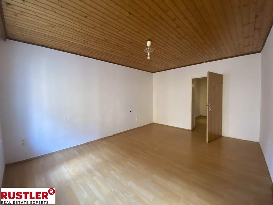 Lichtdurchflutete 2-Zimmerwohnung in saniertem Altbauhaus | Best-Lage am Tivoli!
