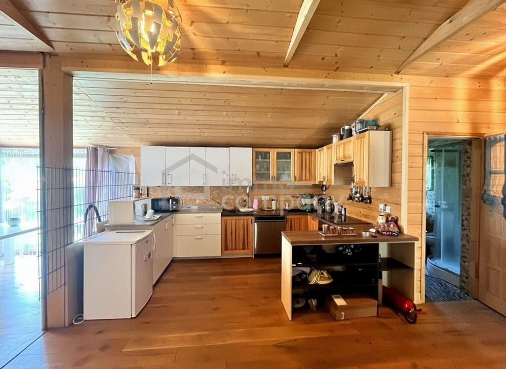 IHR ZUHAUSE AUS HOLZ – ehrlich, warm und voller Möglichkeiten auf einer Ebene!