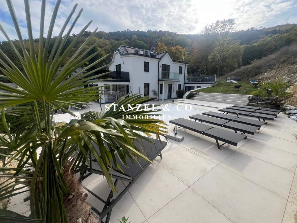 MODERNE VILLA MIT TRAUMBLICK & Pool