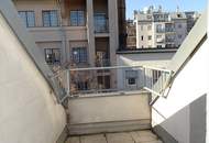 1060! Helles 2-Zimmer DG mit Balkon Nähe Naschmarkt!
