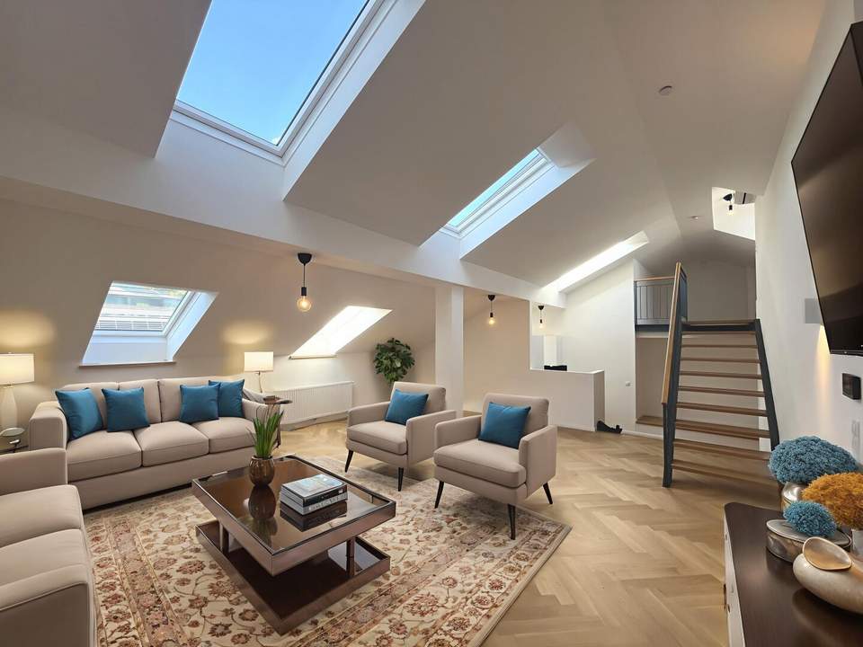 1090! Exklusives 3-Zimmer DG mit großer Terrasse Nähe Schottentor!