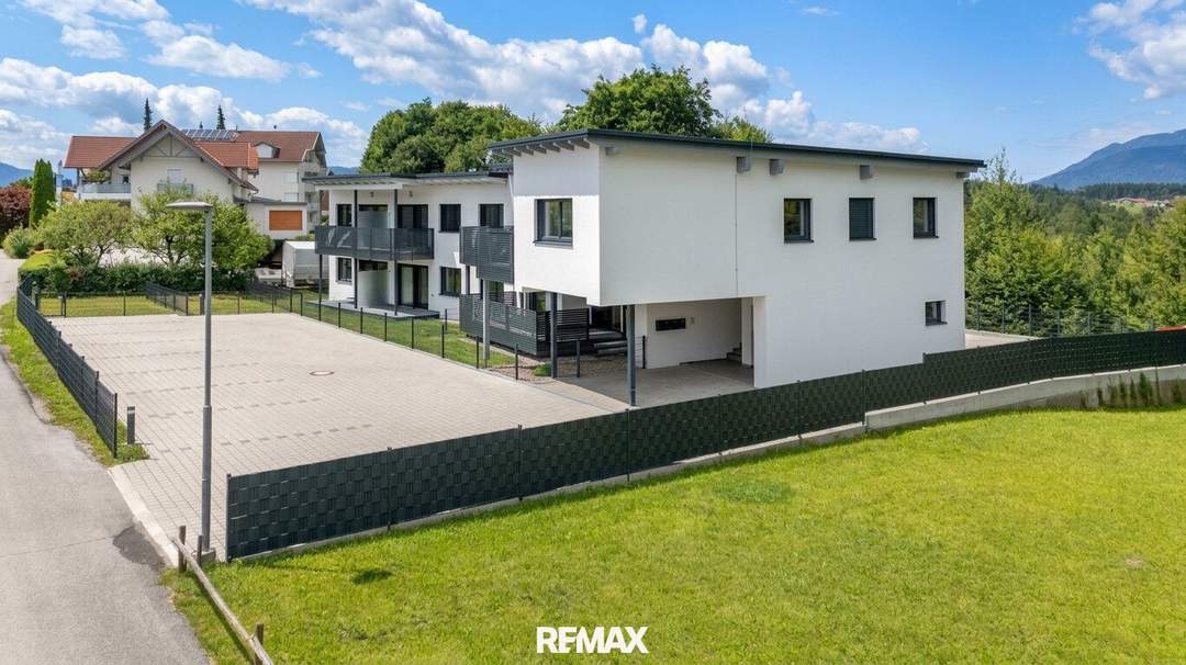 Top-Zinshaus im Erstbezug mit 7 Wohneinheiten samt Terrasse und Garten am Faaker See: Stabile Rendite mit klarem Wertsteigerungspotenzial
