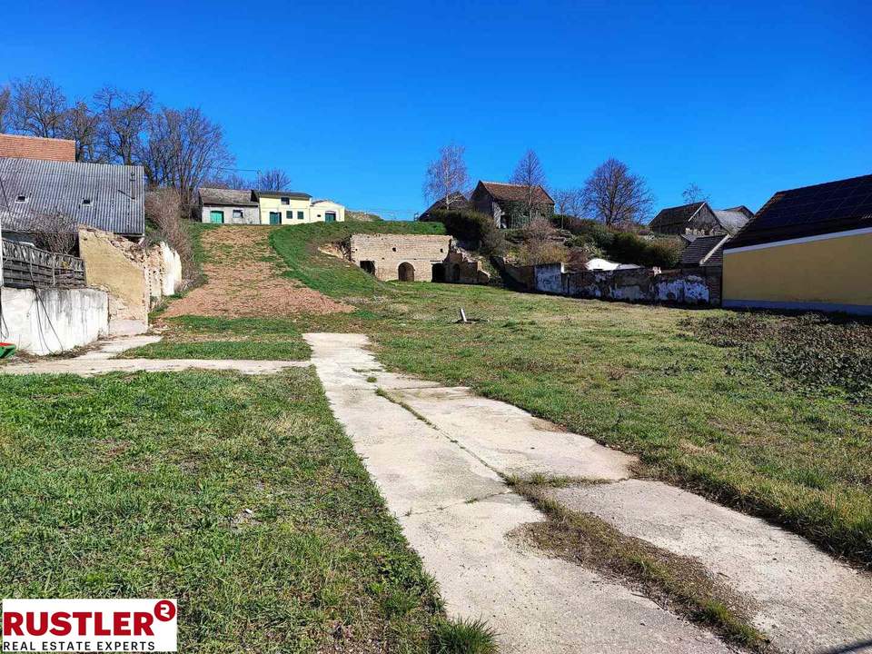 Zwei vielseitige Grundstücke in Blumenthal – Wohnen & Natur auf über 8.300 m²