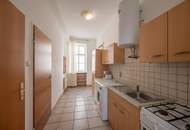 ++KLNB121++ Renovation Opportunity: Well-Located 2-Room Apartment with Airbnb Potential