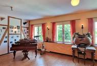 SEHR GERÄUMIGES EIN-ZWEIFAMILIENHAUS MIT STIL IN SONNIGER LAGE