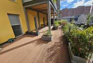 Familienhit! Traumhafte 4 - Zimmer Wohnung mit 63 m² südseitiger Terrasse und Carport