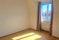 Dachgeschosswohnung mit 3 Zimmern auf ca. 70m2 inkl. Garage - Ruhige Lage, Lichtdurchflutet und hochwertig ausgestattet!