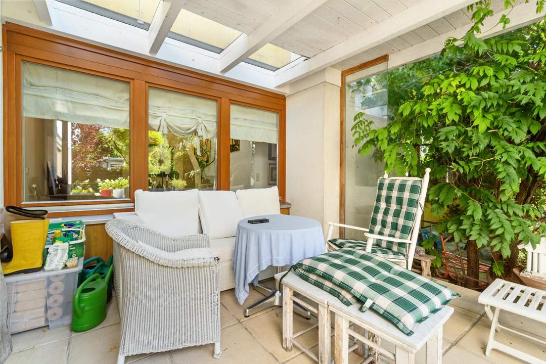 Seltenes Atriumhaus in 1220 mit KFZ Stellplatz