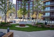 Living between the city center, Prater and the main railway station directly on the Danube Canal