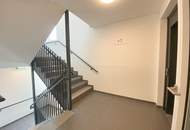 MODERNE DACHGESCHOSS-WOHNUNG mit TERRASSE am LORETTOPLATZ