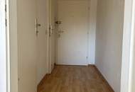 Charmante Stadtwohnung mit Ausblick – Perfekt für Singles & Anleger!