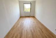 Renovierte zwei Zimmer Wohnung - Loggia - Ausblick