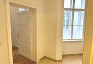 UNBEFRISTET ab 1.9.26! Sanierte 1-Zimmer Altbau-Wohnung mit neuer Küche in Toplage nahe Graben, 1010!
