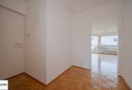 großzügige gut aufgeteilte 2 Zimmer Wohnung im 2.OG // Nähe Johann-Nepomuk-Vogl-Platz // ab sofort