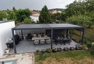 Einfamilienhaus mit großzügigem Wohnkonzept, Pool und attraktivem Außenbereich