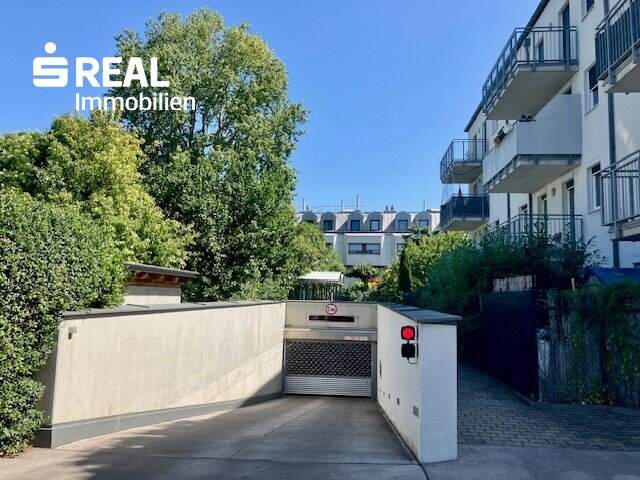 MODERNE 3 Zimmer mit BALKON und GARAGE - neuwertig