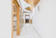 Familientraum am Spitalberg: 4-Zimmer-Gartenwohnung mit Hobbyraum + Tiefgaragenstellplatz