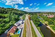 Attraktives Gewerbejuwel: Lagerhalle + Büroflächen mit Photovoltaik direkt am Bahnhof