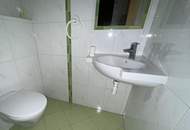 Großzügige Eigentumswohnung mit Balkon, Wintergarten, Gartenanteil und Garagenparkplatz in St. Gertraud