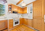 Ein- bzw. Zweifamilienhaus mit Keller und Garage