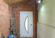 Sanierungsbedürftiger Bungalow mit großem Grundstück - in ruhiger, sonniger Lage