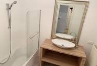 ZWEITBEZUG nach Sanierung // Schöne 2 Zimmer Wohnung mit Balkon | 1. Stock | Fernblick | Einbauküche | ab 1. Oktober 2026