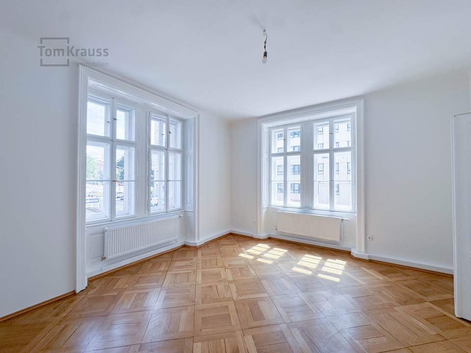 Großzügige, helle 4-Zimmer-Wohnung in zentraler Lage