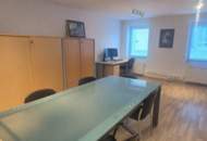 BÜRO ODER PRAXIS IM ZENTRUM