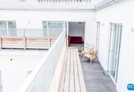 Komplett möblierte Dachgeschosswohnung mit Terrasse