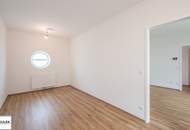 frisch saniertes 2-Zimmer-Büro / hofseitig & barrierefrei