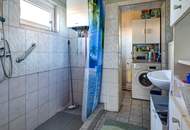 Kleines Haus mit großem Grundstück