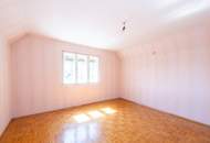 NEUER PREIS! Sanierungsbedürftiges Einfamilienhaus in zentraler ruhiger Lage in Neuzeug!