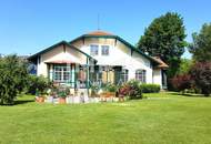 Französisches Jagd-Chalet – nur 30 Minuten von Wien: 2.480 m² Grundstück in unverbaubarer Ruhelage