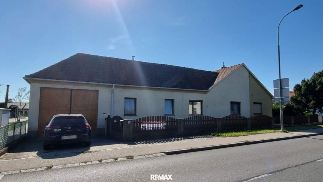 Einfamilienhaus mit großem Grundstück und Teilungsmöglichkeit in Gemeinlebarn