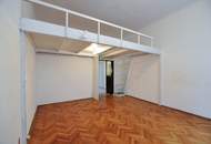 IDEALE KLEINWOHNUNG IN SCHÖNEM ALTBAU - 1,5 ZIMMER-WOHNUNG (SANIERUNGSBEDÜRFTIG)