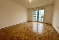 ANLAGEOBJEKT! Helle 2-Zimmer-Wohnung - gemütliche Loggia - Blick ins Grüne - vermietet!