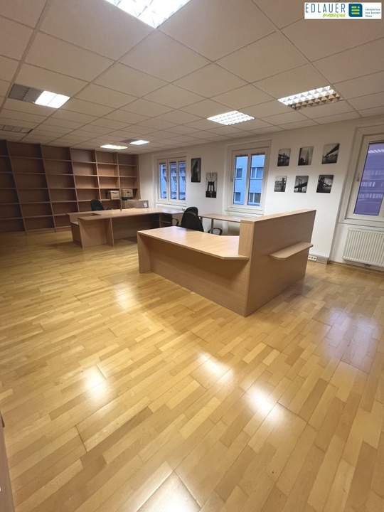 Modernes Büro in Top-Lage!
