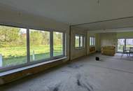 Neuer Preis! Bad Vöslau! Sanierungsbedürftiger entkernter Bungalow zum Kauf mit großem Garten!