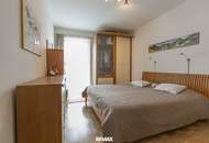 Großzügige 3-4 Zimmer Wohnung mit Tiefgaragenplatz und südseitigem Balkon im Sonnendorf