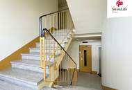 Sanierungsbedürftige 2-Zimmer-Wohnung | Loggia ca. 12m² | 5. Liftstock