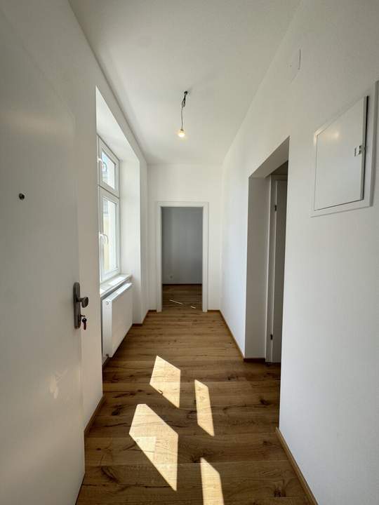 Charmante 3-Zimmer-Altbauwohnung mit Stadtblick in bester Lage