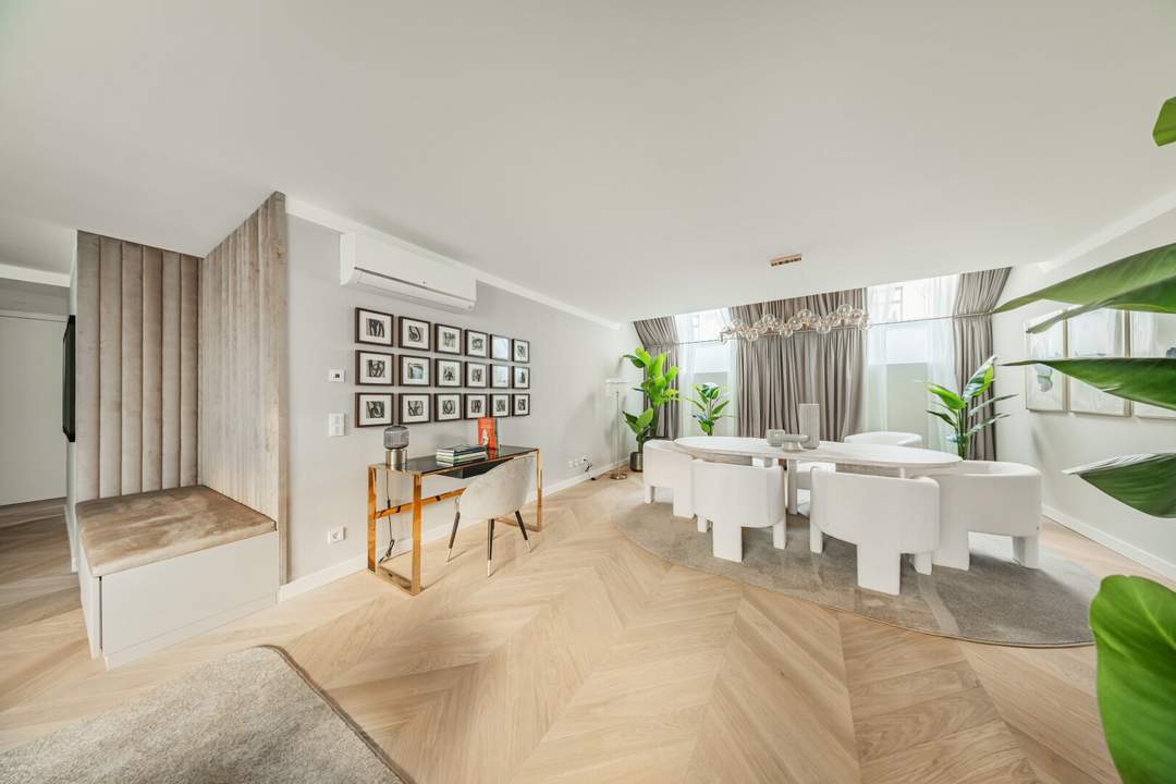 THE FUSION! Großzügige 3-Zimmer-Dachwohnung mit hofseitiger Freifläche